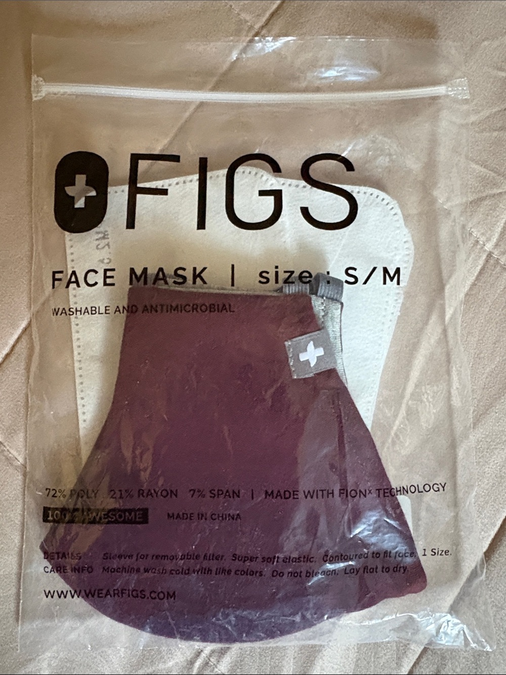 Figs face mask maroon/burgundy